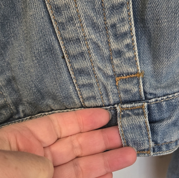 Espirit light wash jean jacket - Picture 5 of 10